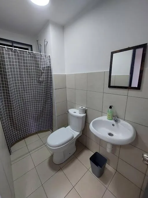 Apartment Bohemian Home 3 Bedroom -10 Mins To Mid Valley Kuala Lumpur